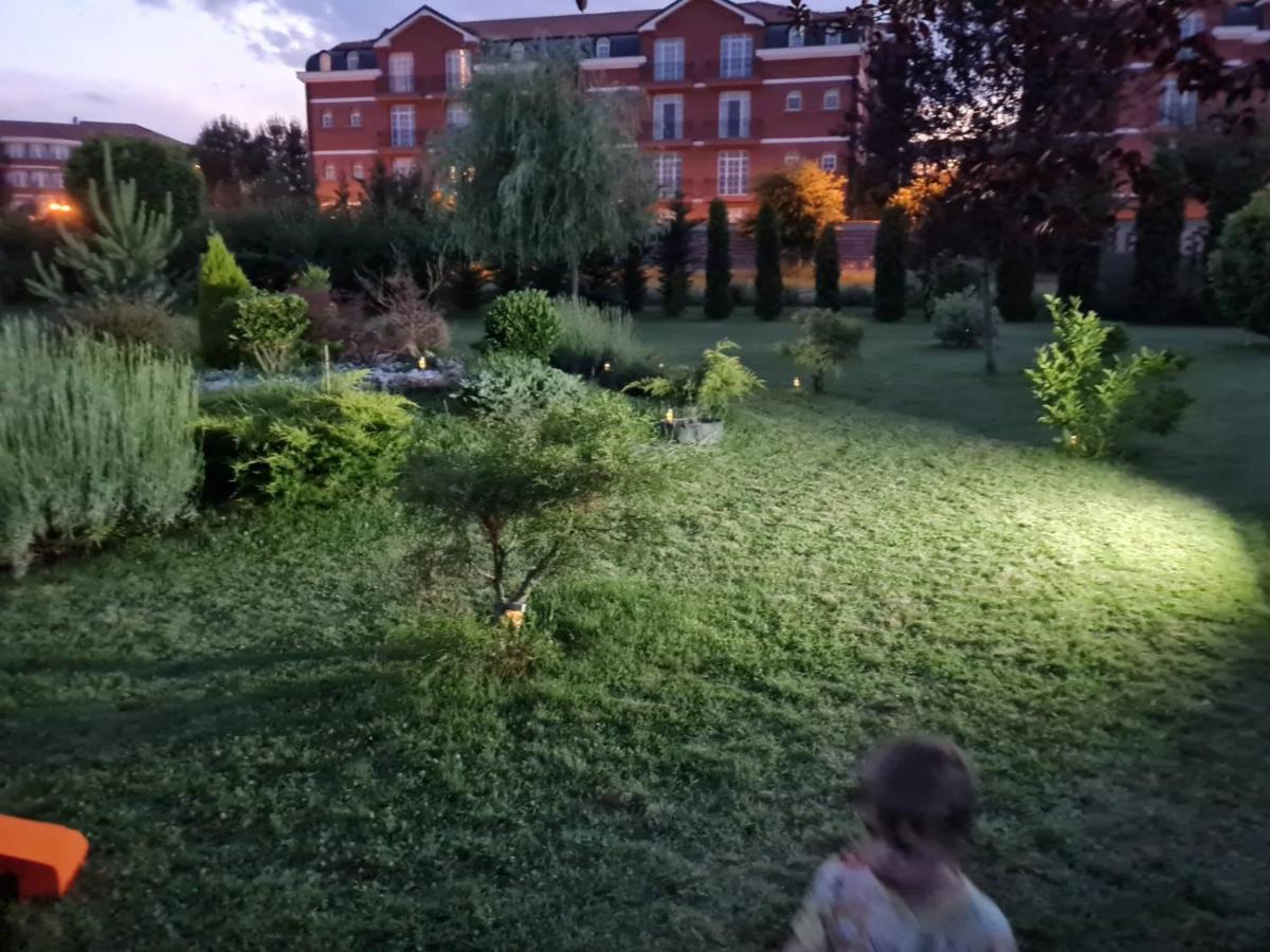 Green Villa Rodna Üsküp Dış mekan fotoğraf