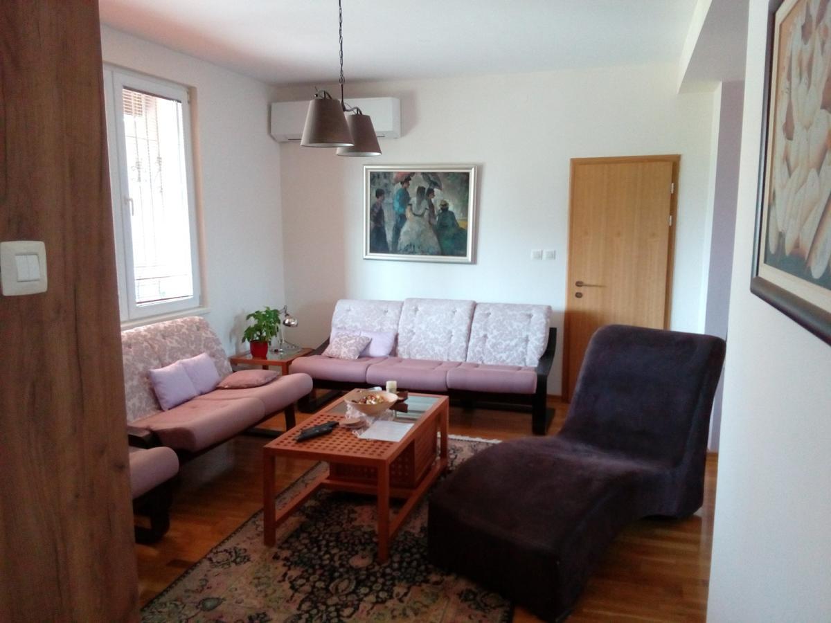 Green Villa Rodna Üsküp Dış mekan fotoğraf